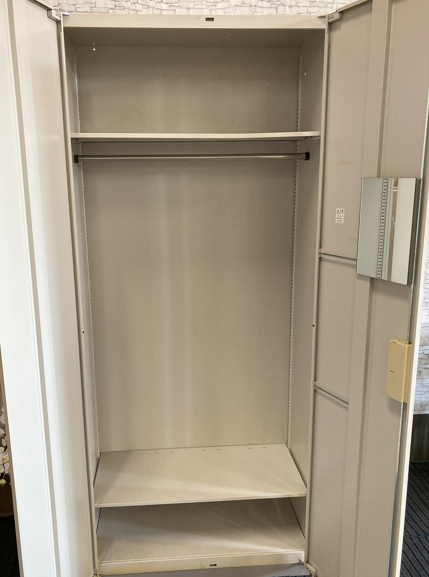 Bランク イトーキ シンラインシリーズ ワードローブ