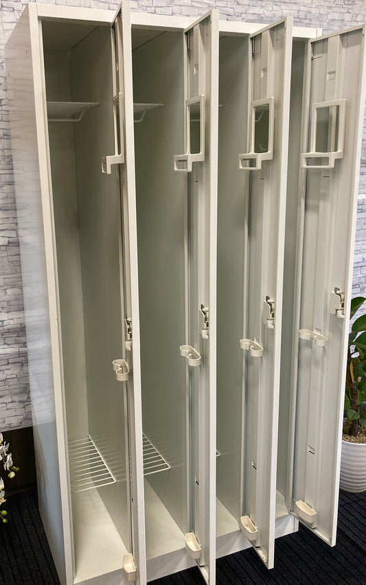 Bランク オカムラ4人用ロッカー4574FZ-ZA75